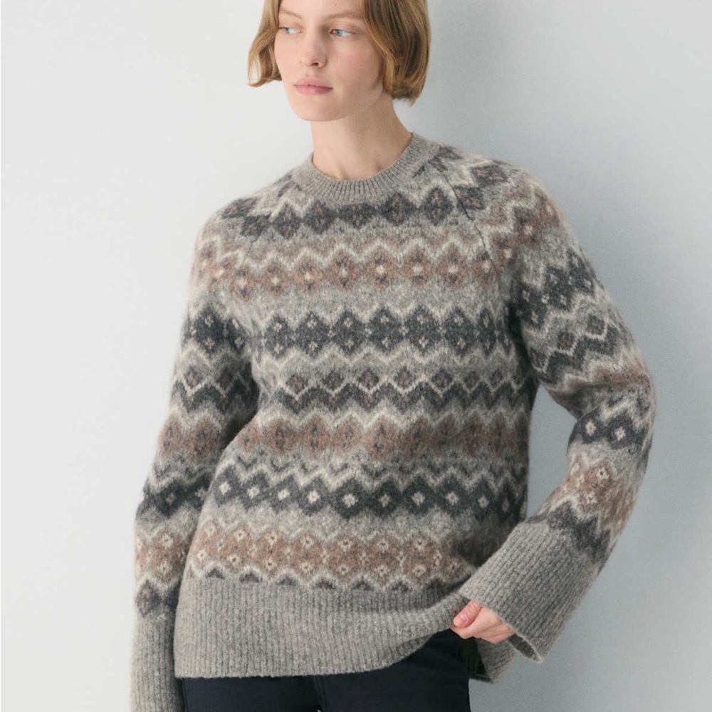 Aritzia Wilfred Harlow Sweater Oversized